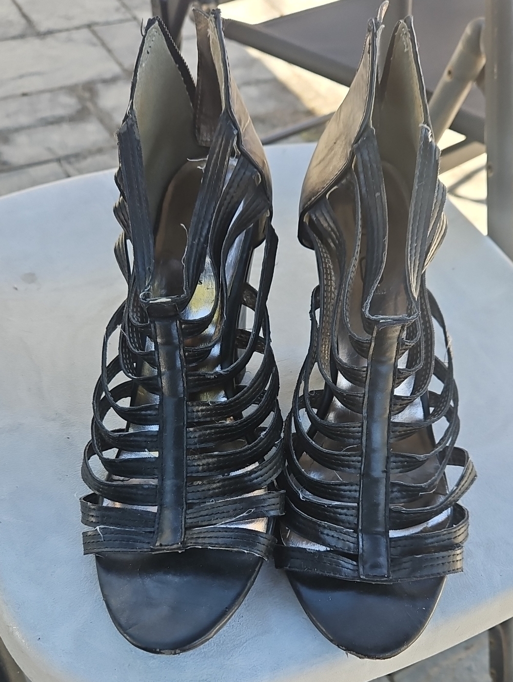 GLO jeans Black Strappy Cutout High Heel Sandals
